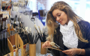women-pick-brush