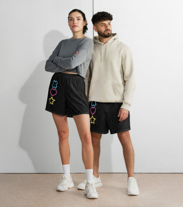 Lange Unisex Sport-Shorts mit Allover-Druck